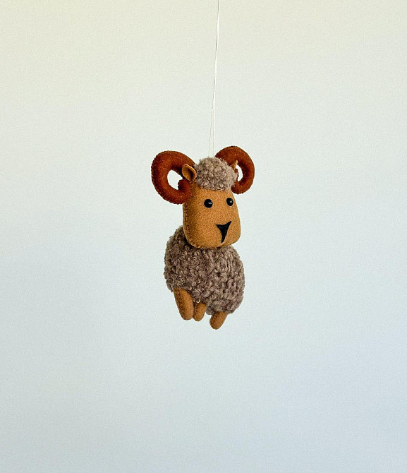 Мягкая фетровая барашек ручной работы – безопасная развивающая игрушка Киев - изображение 6