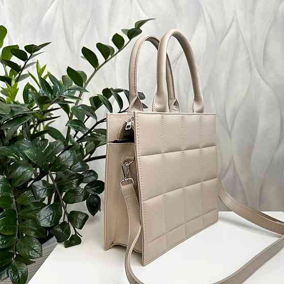 Гарна, стильна модель сумочка Київ