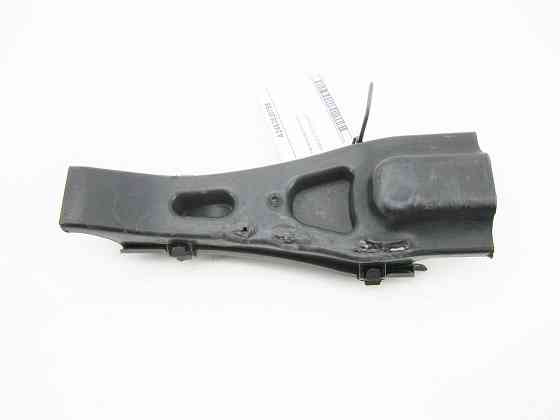 Mercedes-Benz  A2463520788 Накладка заднього важеля CLA Shooting Brake X117 CLA C117 GLA X156 A-class W176 B-class W242 B-class W246 Одесса