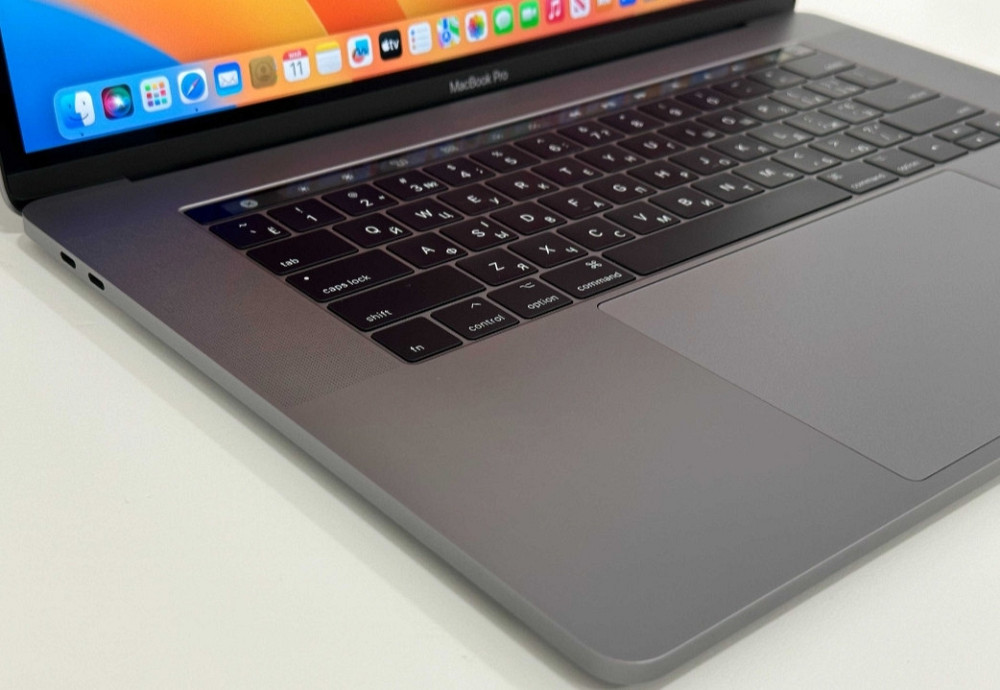 Ноутбук: Apple MacBook Pro 15.4" (2016) Space Gray i7- 6820HQ/16Gb. SSD512Gb. Київ - фото 6