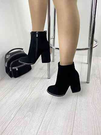 SANTINI Черевики жіночі SANTINI чорні замша натуральна висота 11см каблук 10см розмір 35-39 (95 Коломыя