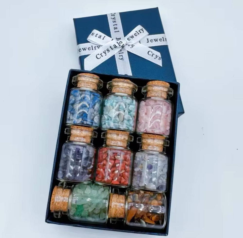Набор из 8 бутылочек с натуральными кристаллами и камнями чакры в коробке. Киев - изображение 1