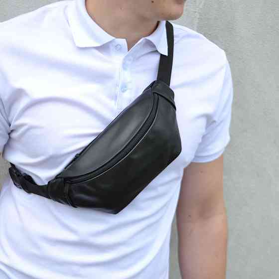 Сумка на пояс мужская бананка кожаная поясная из натуральной кожи кожа черная Киев