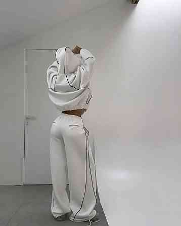 Женский теплый костюм двойка свободного кроя турецкая трехнить пенье с начесом Белый, 46 Одесса