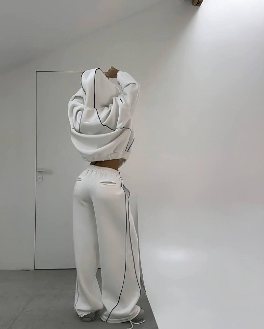 Женский теплый костюм двойка свободного кроя турецкая трехнить пенье с начесом Белый, 46 Одесса - изображение 2