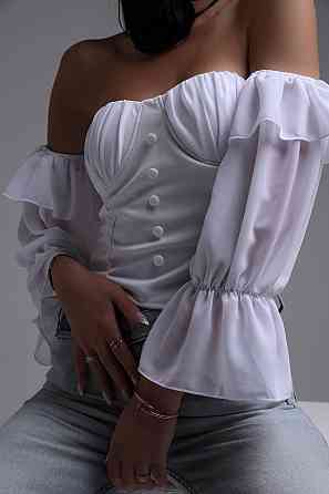 Женский романтичный топ с чашками декорирован пуговицами креп-дайвинг + креп-шифон Белый, 44/46 Одесса