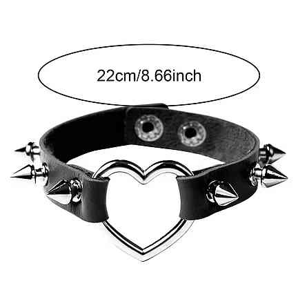 Браслет с шипами и сердцем черный, браслет из искусственной кожи, рок панк аксессуар унисекс Киев