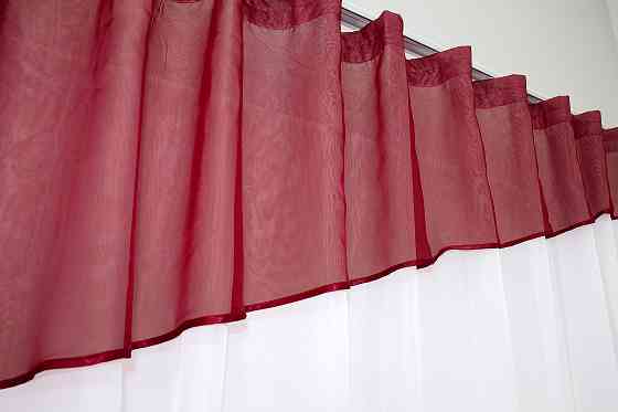 Кухонная занавеска VR-Textil № 047к красный с белым 280х170 см (50-087) Киев