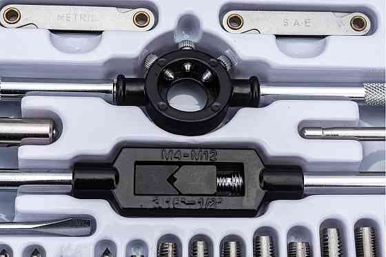 Набір мітчиків та плашок метричний та дюймовий 60 предметів JBC-M060-3 Одесса