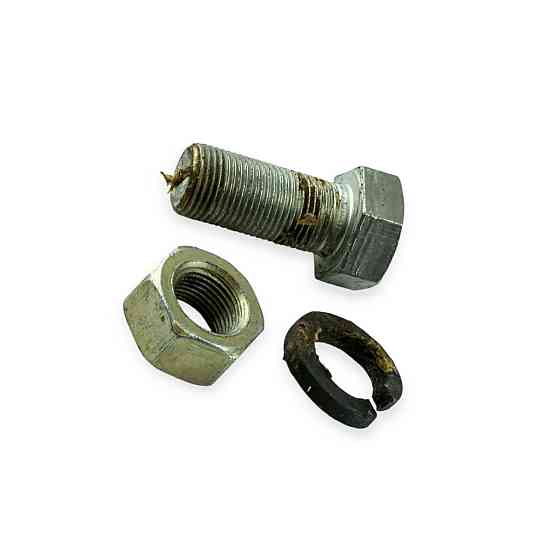 Болт круга поворотного шт. м18х40 с гайкой камаз Мукачево