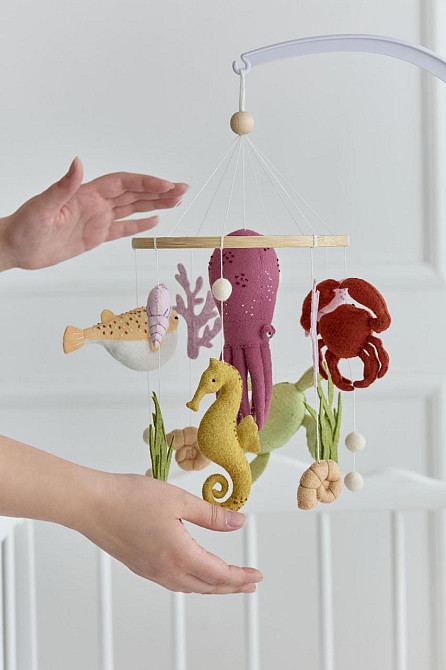 Дитячий мобіль на ліжечко для немовлят WoollyFox "Морський світ: восьминіг, краб, морський коник, ри Київ - фото 2