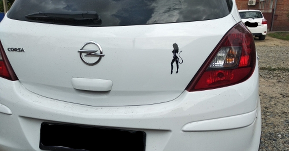 Наклейки на авто Чертенок и Ангелочек Белая светоо Киев - изображение 8