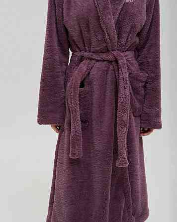 Теплий однотонний жіночий халат Nicoletta Queen — Велюрсофт 94118 M Київ
