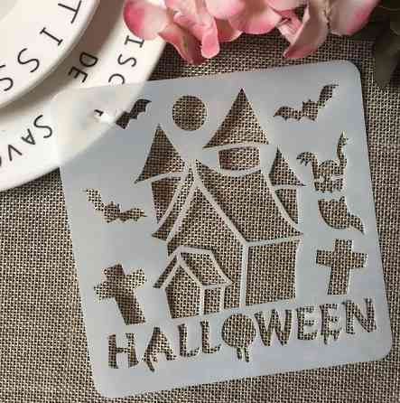 Трафарет для торта на Хелловін Замок із кажанами та написом Halloween кондитерський шаблон для декору випічки Київ