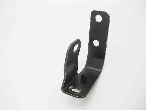 Mercedes-Benz  204626054 Кронштейн нижнього кріплення лівої фари на окулярі C-Class W204 E-Class C207 Одесса