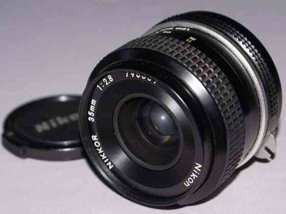Объектив: NIKON 35 f/2.8 Non Ai *28 f/3.5. Харьков