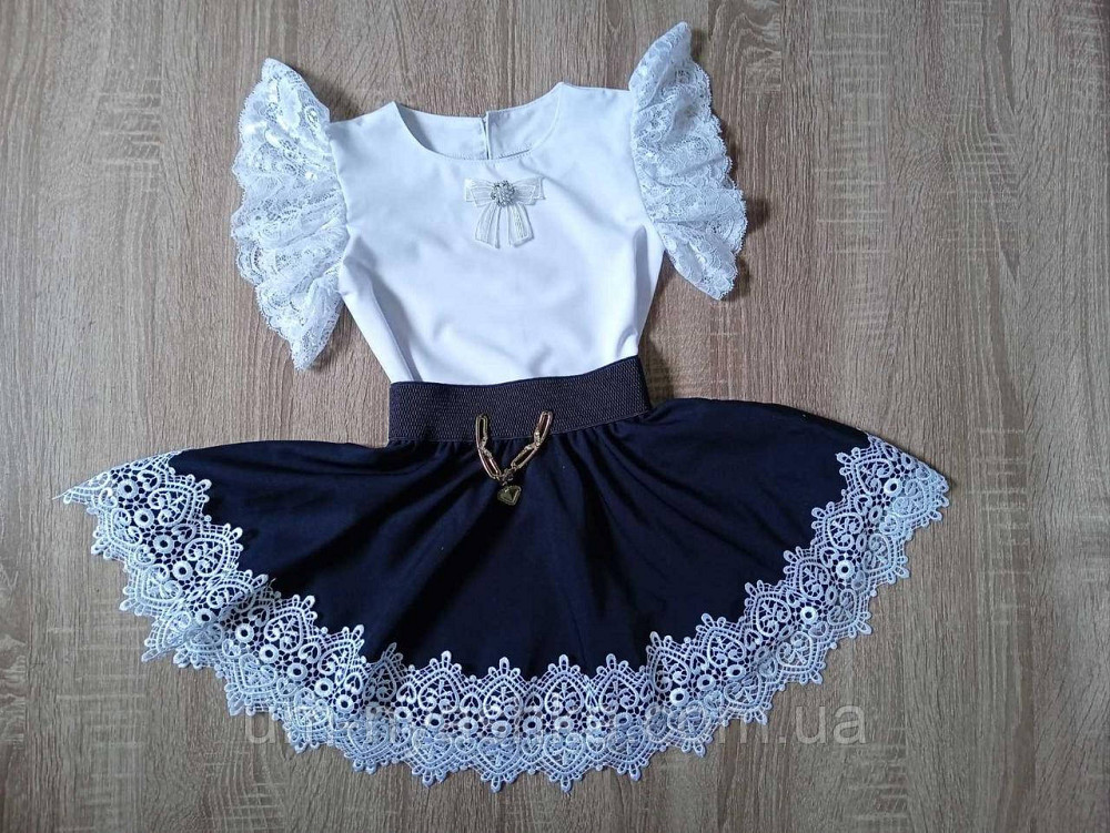 Гарна шкільна блузка з коротким рукавом 134-140 Кривий Ріг - фото 2