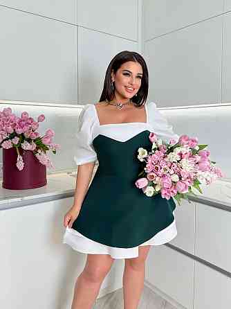Женское стильное комбинированное мини платье с квадратным вырезом костюмка + 100% белый коттон Изумрудный, 42/44 Одесса