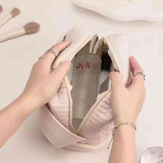 Косметичка для пренадлежностей из искусственной кожи для макияжа,розовая Каменец-Подольский