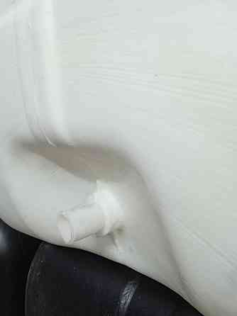 Емкость для воды 200 литров белая пищевая прямоугольная Днепр