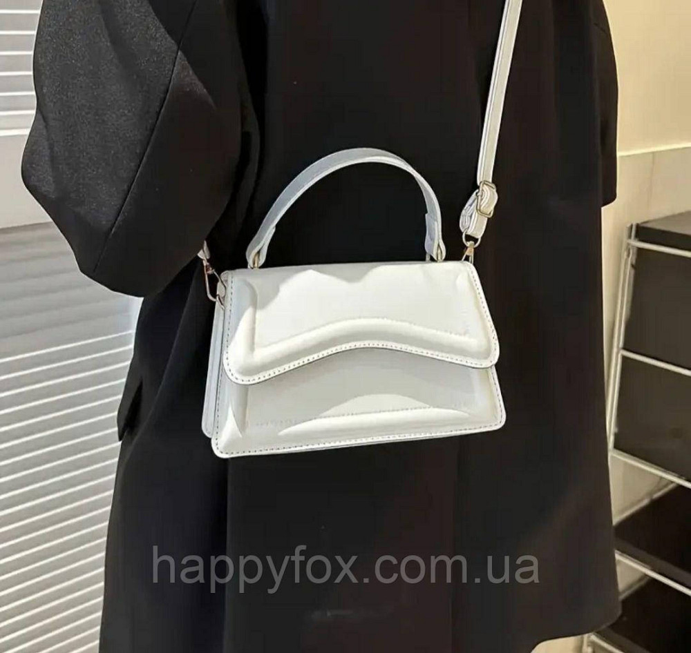 Жіноча модна сумка з еко-шкіри з регульованим ремінцем. Львів - фото 3