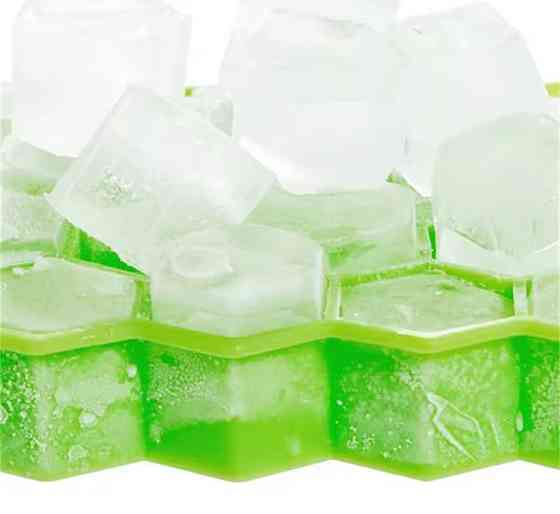 Форма силиконовая для льда с крышкой на 37 кубиков 18 на 10 см салатовый Киев