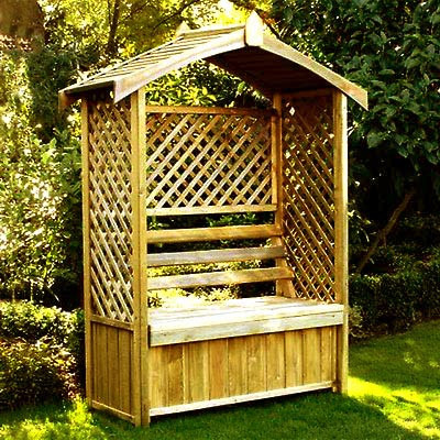 Пергола со скамейкой 