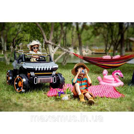 Детский электромобиль джип Spoko SP-8688 Зеленый (Полный привод 4х4, 2 местный, пульт р/к, 12V, Bluetooth) Мостиска