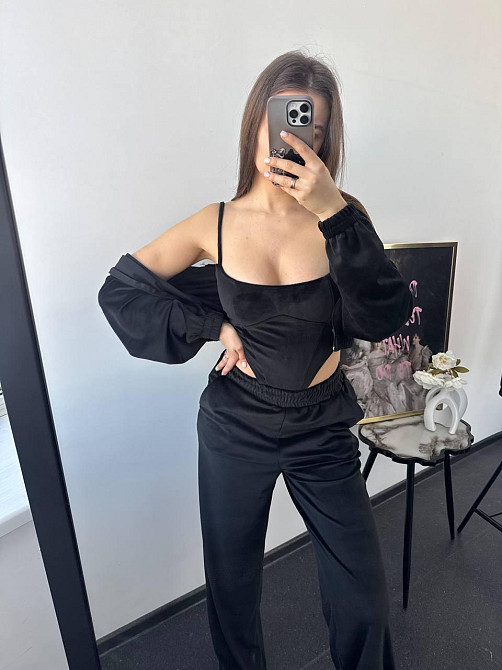 Женский стильный привлекательный велюровый костюм Черный, 44/46 Одесса - изображение 2