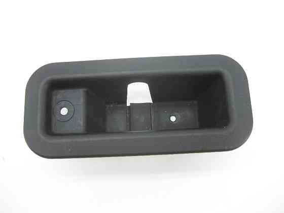 Mercedes-Benz  A1669242837 9051 Накладка петлі замка заднього сидіння внутрішня ліва чорна GL/GLS X166 Одеса