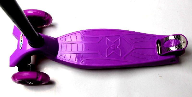 Трехколесный самокат MAXI, Фиолетовый. Все колеса светятся, поворот наклоном руля! Одесса - изображение 3