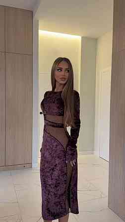 Женское праздничное, притягательное, миди платье из мягкого бархата с вставками сетки с камушками Сливовый, 42/44 Одесса