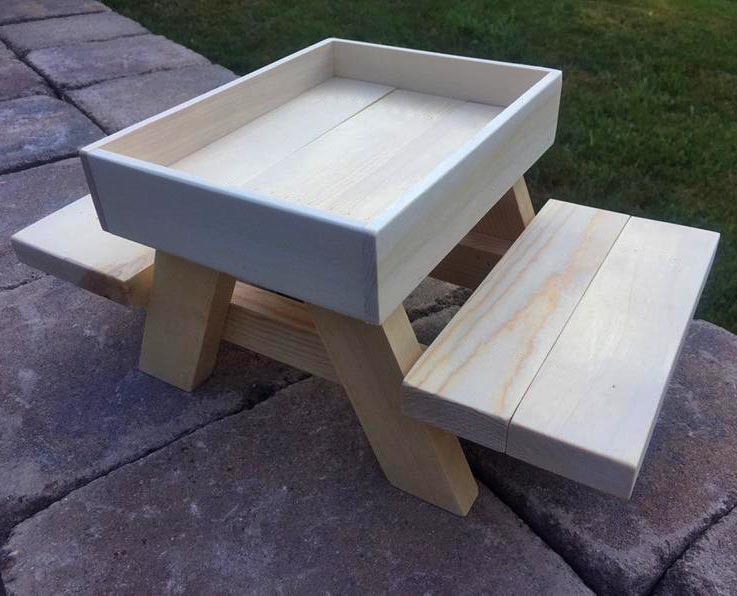 Кормушка для белок 