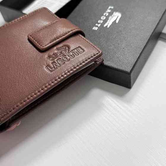 Мужское кожаное портмоне на магните Lacoste (82081) коричневый Киев