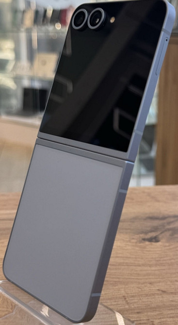 Телефон Samsung flip 6 12/256Gb. Київ - фото 3
