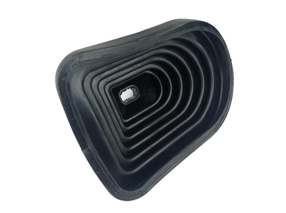 Чехол КПП 2108, 2109, 21099 резиновый (Пыльник пирамида) рычага Мукачево - изображение 1