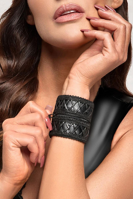 Жіночий гаманець-браслет Noir Handmade F326, black, під шкіру, рельєфний візерунок, кишеня на блискавці Sex Aura Київ - фото 1