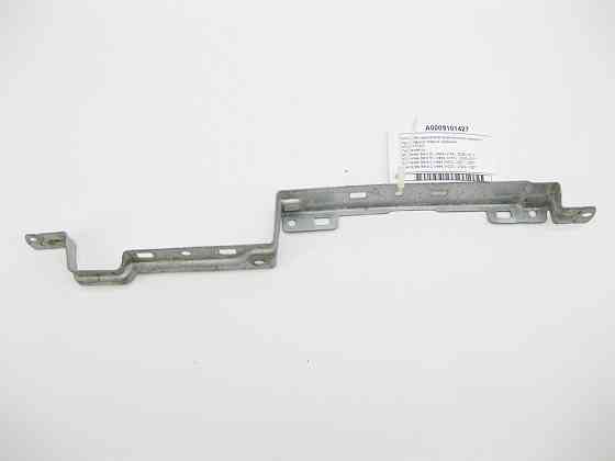 Mercedes-Benz  A0009101427 Кронштейн тримачів електричних роз'ємів під переднім правим сидінням GL X164 ML W164 C-Class W203 W204 E-Class W211 Одеса