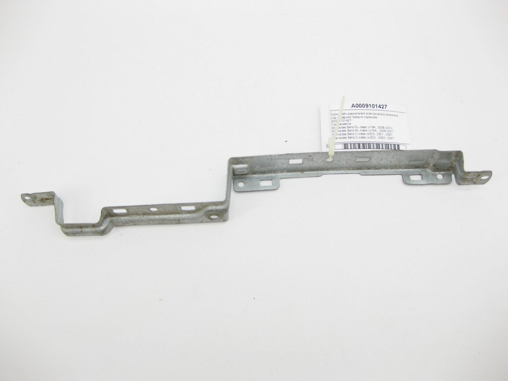 Mercedes-Benz  A0009101427 Кронштейн тримачів електричних роз'ємів під переднім правим сидінням GL X164 ML W164 C-Class W203 W204 E-Class W211 Одесса - изображение 1