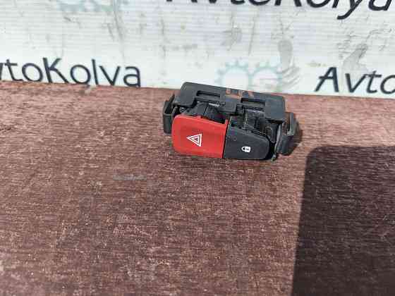 Кнопка аварійки Renault Megane III 2008-2015 (8200214896) Ковель