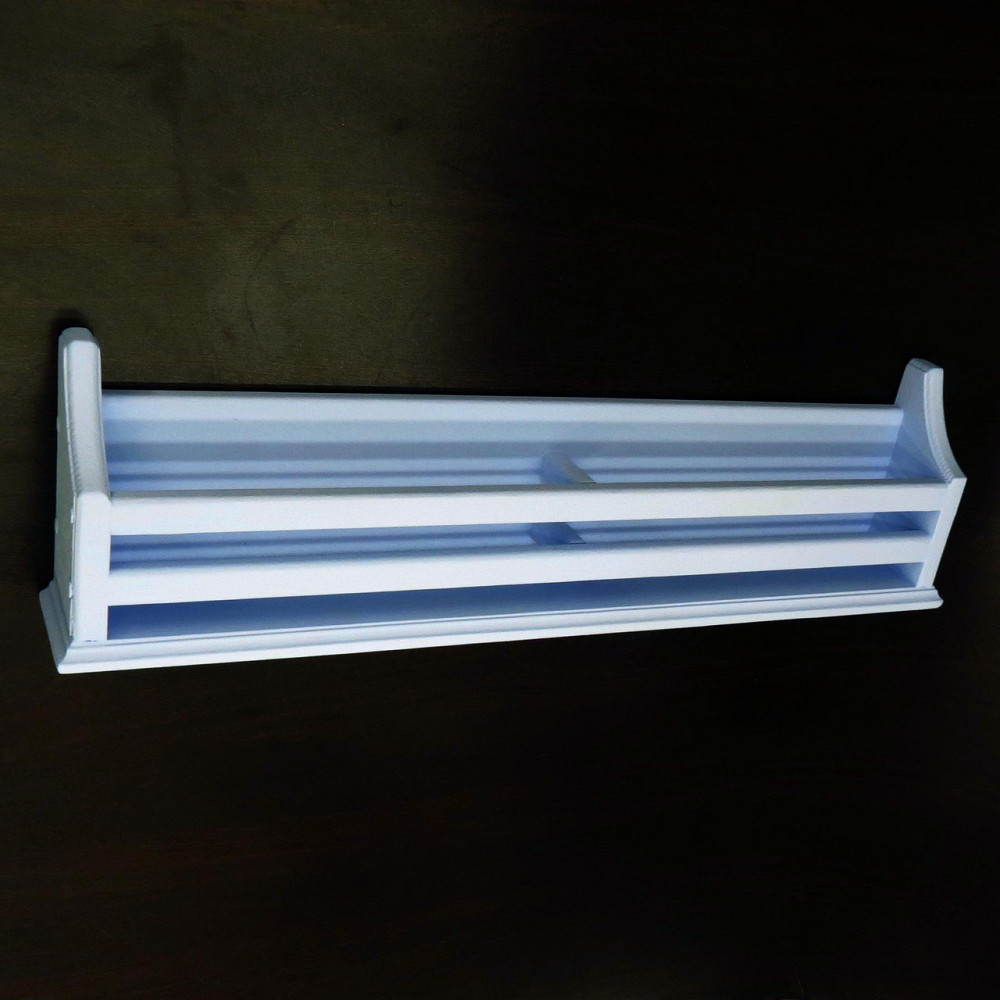 Настенная книжная полка 