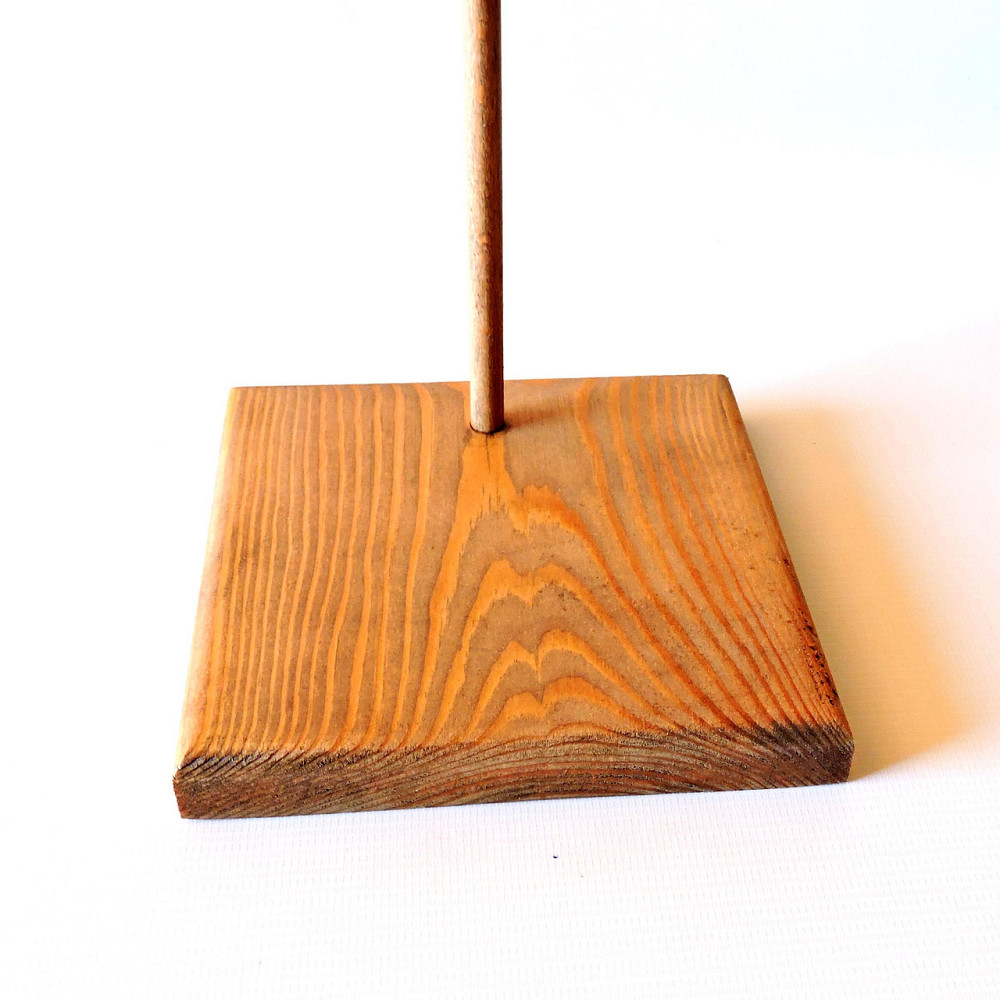 Подставка для кукол 