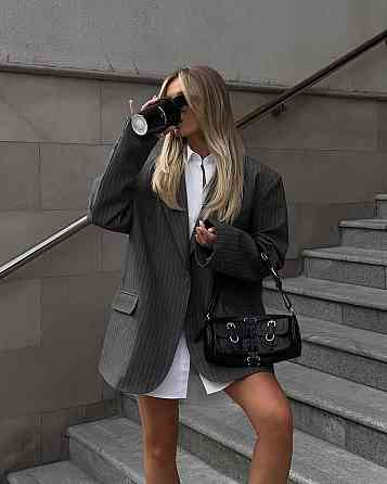 Женский классический пиджак свободного кроя в полоску костюмка Одесса