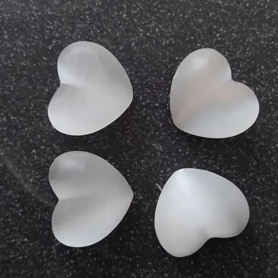 Селенітове серце 40–43 мм – полірований білий кристал Київ