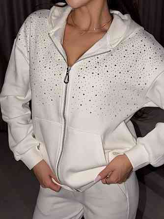 Жіночий стильний повсякденний костюм зі стразами вільного крою тринитка Молочний, 44/46 Одеса