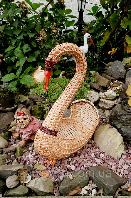 Кошик лебідь плетений на фрукти Київ - фото 2