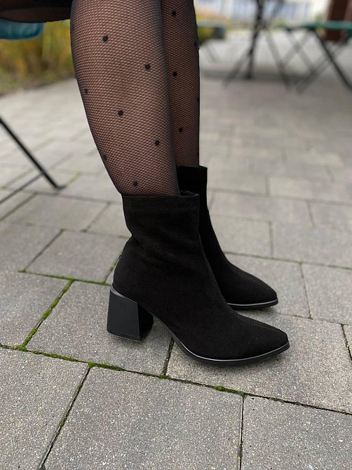 No brend Стильні замшеві черевики жіночі демісезонні весна-осінь чорні на стійкому каблуці р. 3 Коломия - фото 1