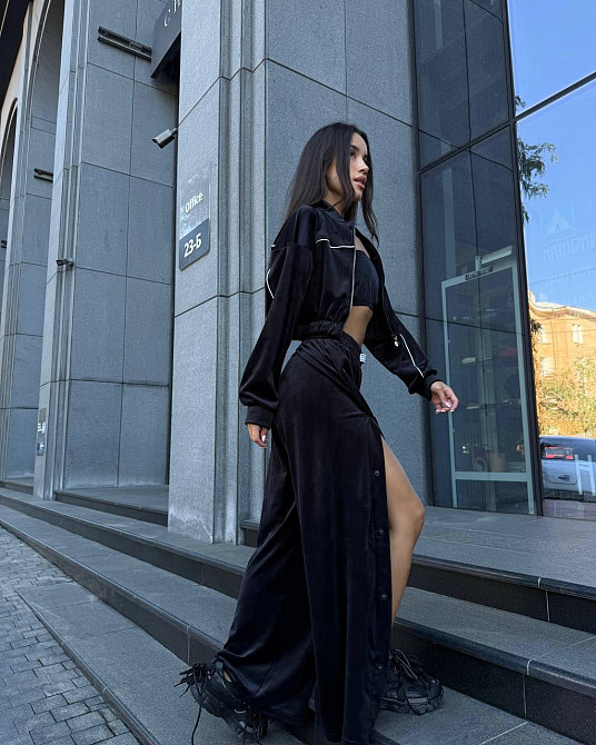 Жіночий теплий стильний костюм трійка з мʼякого велюру Одеса - фото 9