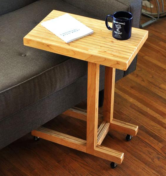 Приставной столик 