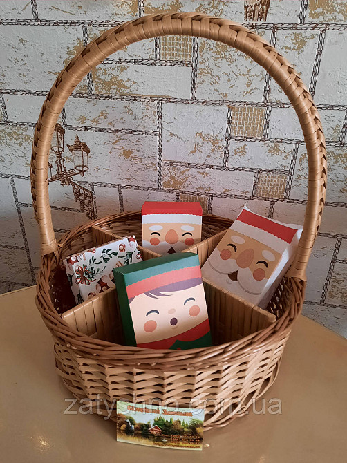 Подарунковий кошик із осередками | кошик із лози на подарунки |плетений кошик новорічний опт Київ - фото 8